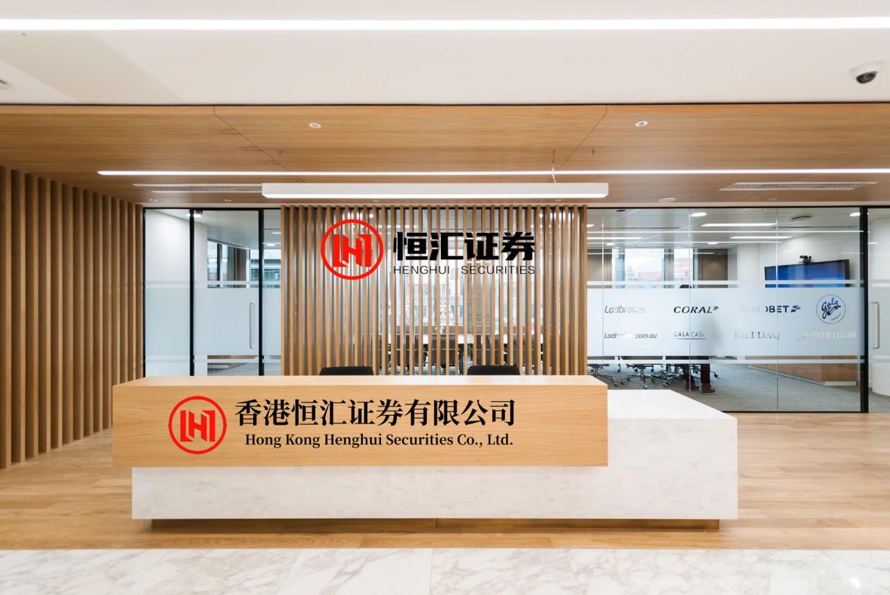 好股盛 第28届上海国际电影节金爵奖五大单元入围名单公布, 其中《大西洋》《纸盒...